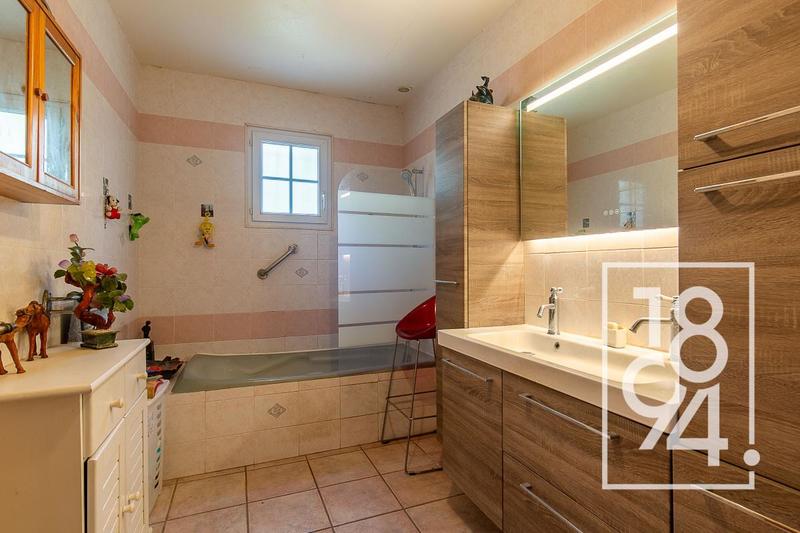 Maison - 130 m² - 6 pièces