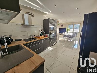 Maison - 156 m² - 7 pièces