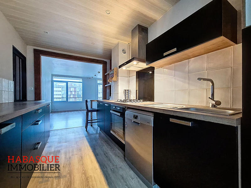 Appartement - 89 m² - 5 pièces