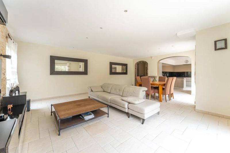 Maison - 170 m² - 6 pièces