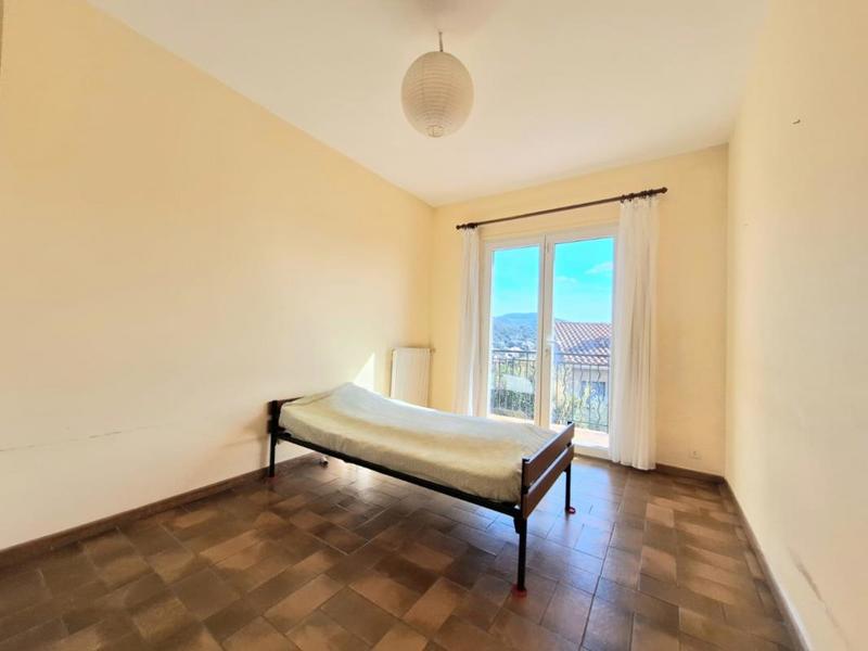 Maison - 209 m² - 8 pièces