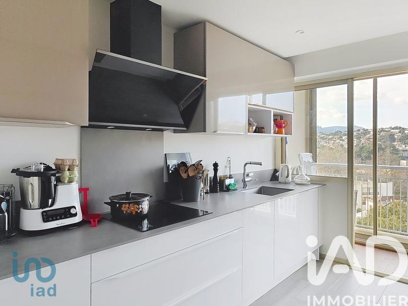 Appartement - 76 m² - 3 pièces