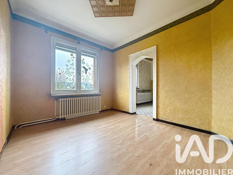 Maison - 235 m² - 12 pièces