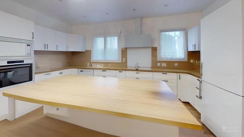 Maison - 132 m² - 6 pièces