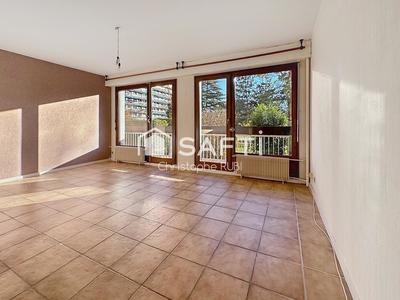 Appartement - 85 m² - 4 pièces