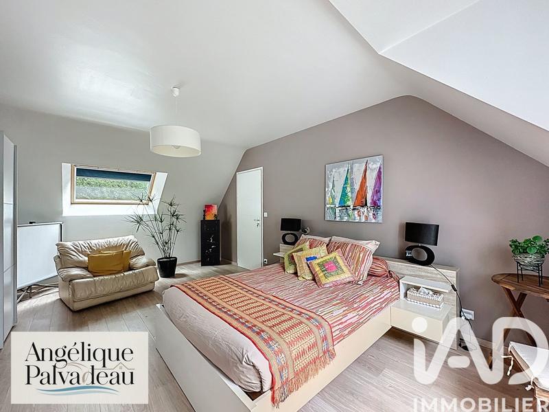 Maison - 217 m² - 7 pièces