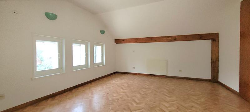 Maison traditionnelle - 178 m² - 6 pièces