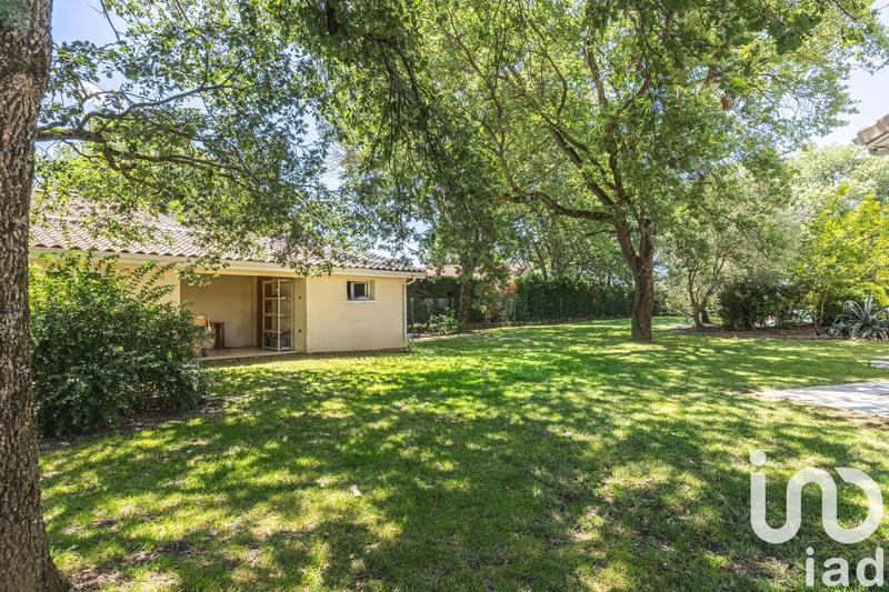 Maison - 230 m² - 7 pièces