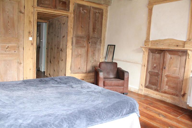 Maison - 200 m² - 11 pièces