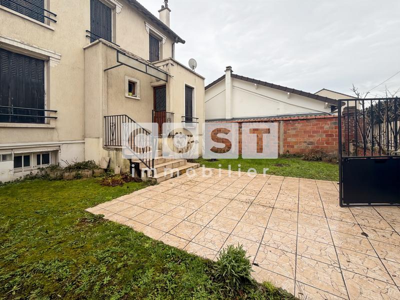 Maison - 88 m² - 4 pièces