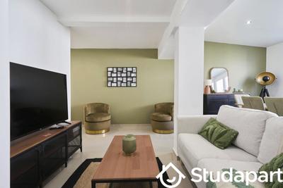 Chambre - 9 m² - 1 pièce