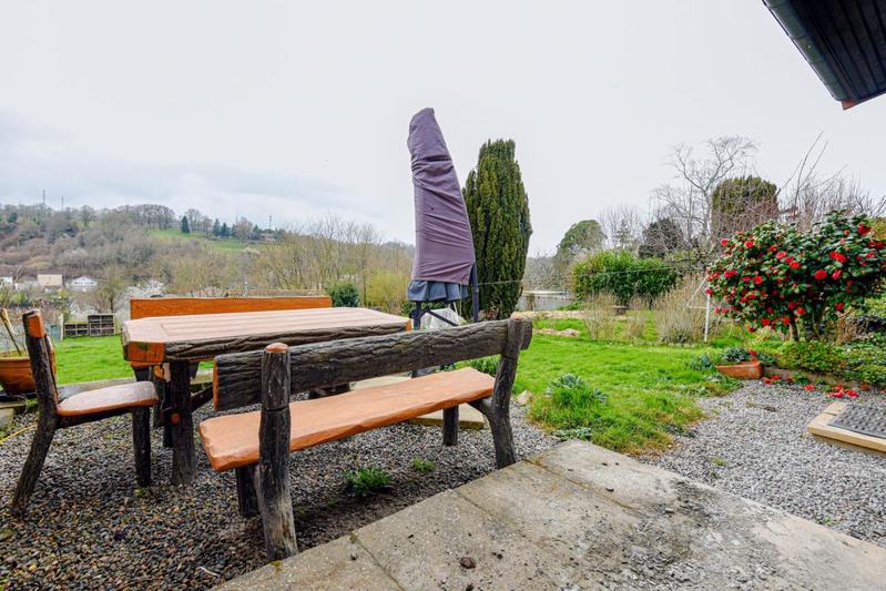 Maison - 182 m² - 8 pièces