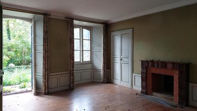 Propriété - 700 m² - 10 pièces