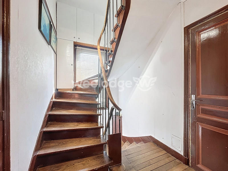 Maison - 168 m² - 7 pièces