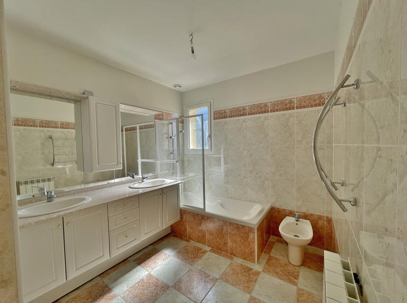 Villa - 142 m² - 6 pièces