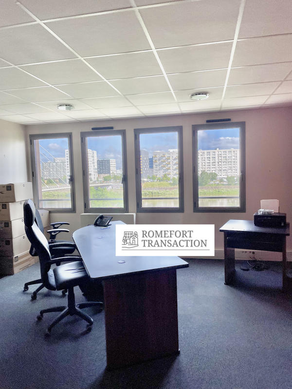 Bureau - 467 m²
