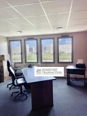 Bureau - 467 m²