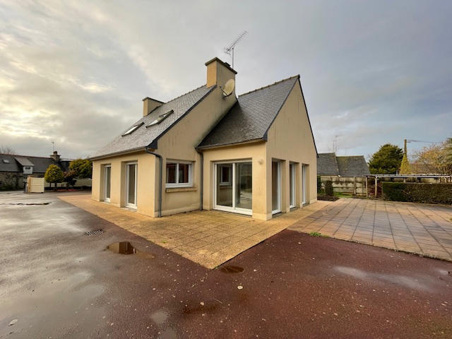 Maison - 85 m² - 5 pièces