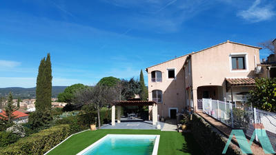 Maison - 150 m² - 6 pièces