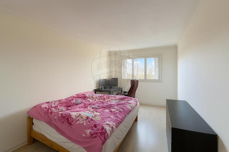 Appartement - 101 m² - 6 pièces