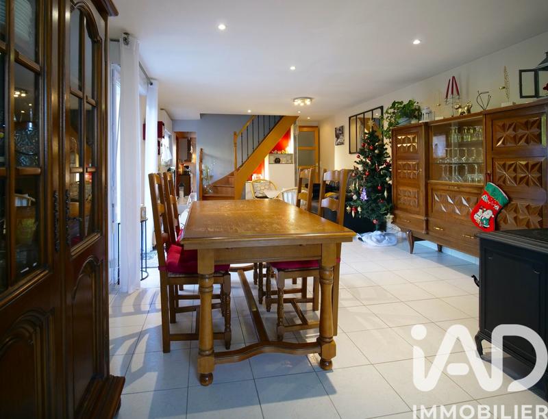 Maison - 104 m² - 4 pièces