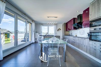 Appartement - 81 m² - 5 pièces