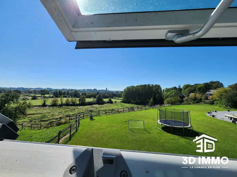 Maison - 305 m² - 7 pièces