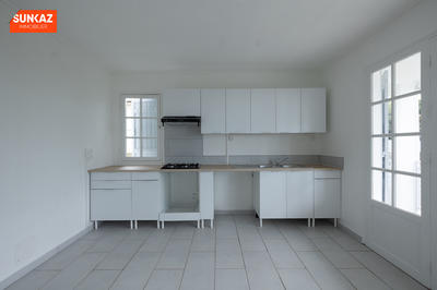 Appartement - 90 m² - 4 pièces