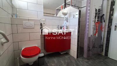 Maison - 185 m² - 9 pièces