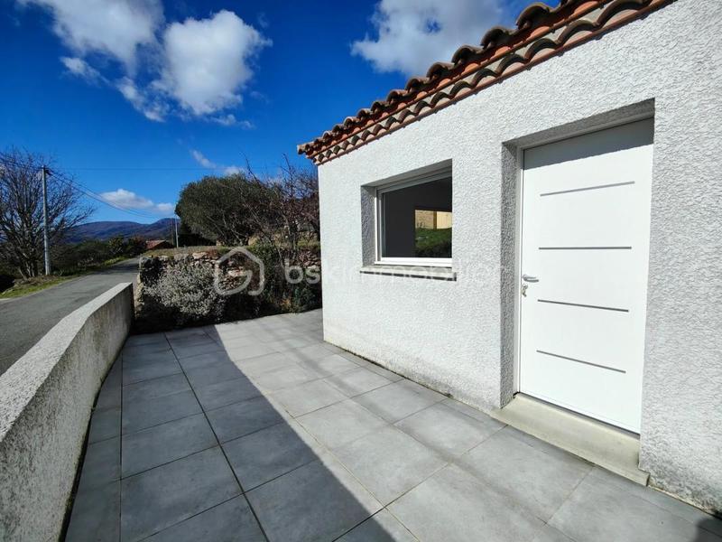 Villa - 80 m² - 4 pièces