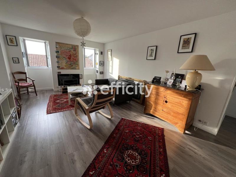 Appartement - 108 m² - 5 pièces