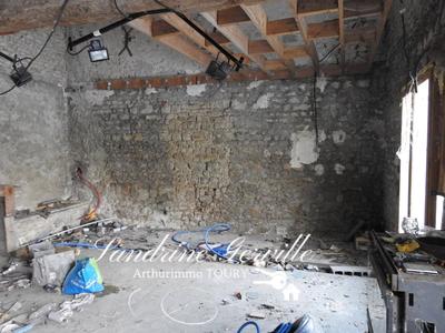 Maison - 170 m² - 1 pièce