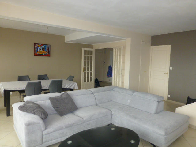 Appartement - 143 m² - 6 pièces