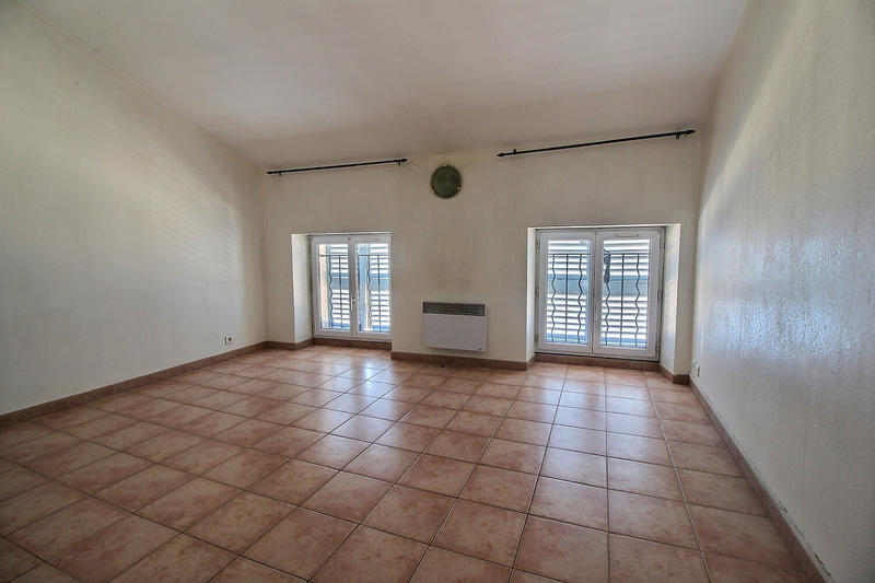 Immeuble - 5 pièces