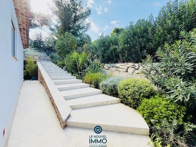 Villa - 180 m² - 5 pièces