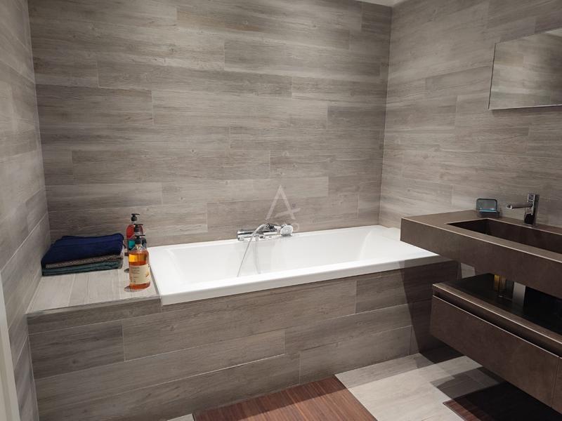 Maison - 165 m² - 6 pièces