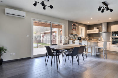 Maison - 123 m² - 5 pièces