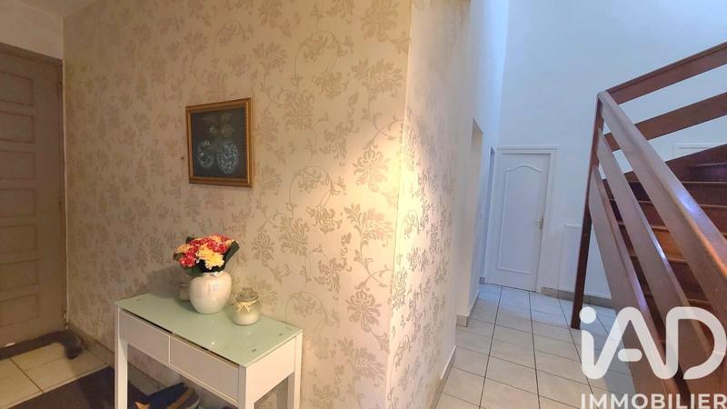 Maison - 143 m² - 8 pièces