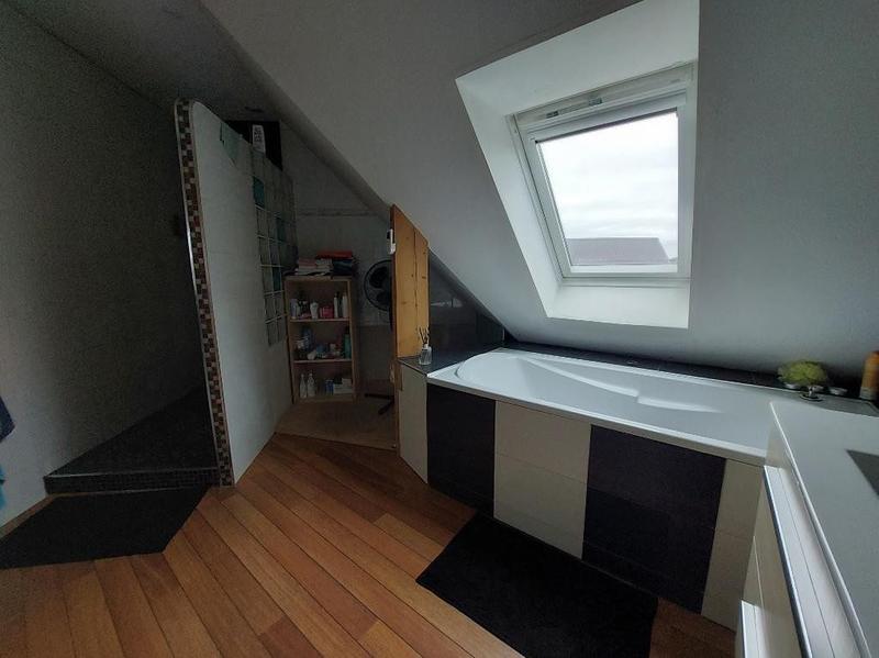 Maison contemporaine - 190 m² - 8 pièces