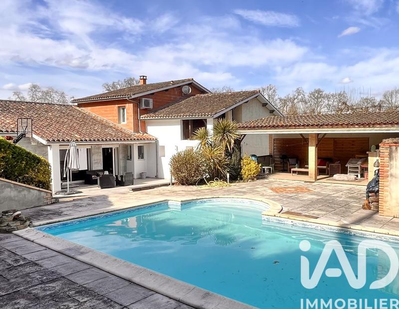 Maison de village - 205 m² - 5 pièces