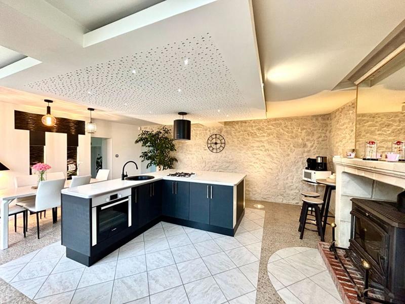 Maison - 160 m² - 7 pièces