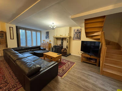 Maison - 187 m² - 6 pièces