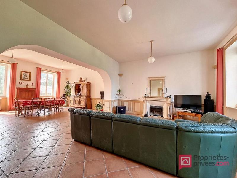 Propriété - 416 m² - 15 pièces