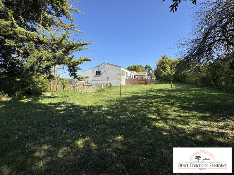 Maison contemporaine - 139 m² - 6 pièces