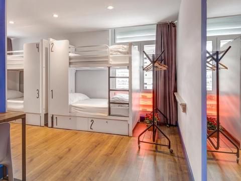 Generator Hostels Paris Sas