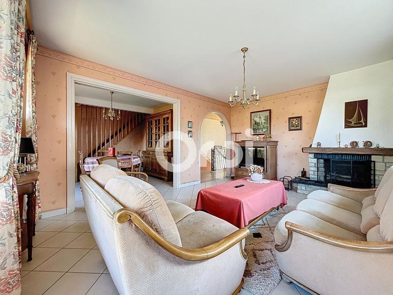 Maison - 104 m² - 6 pièces