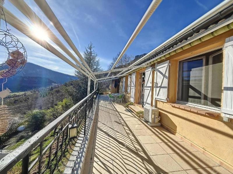 Maison - 113 m² - 5 pièces