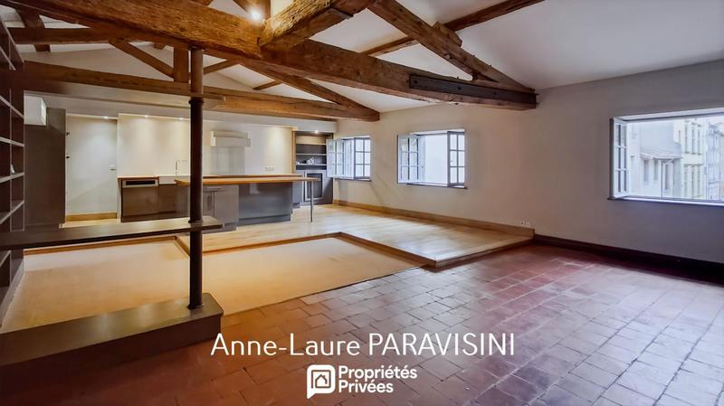 Appartement - 274 m² - 5 pièces