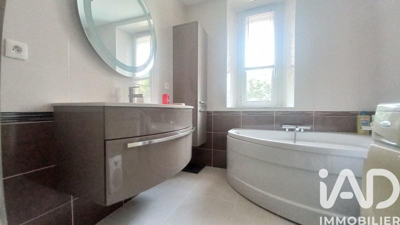 Maison - 143 m² - 5 pièces