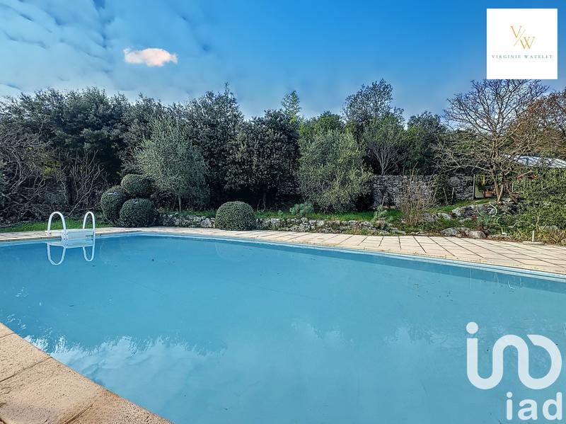 Maison - 199 m² - 9 pièces